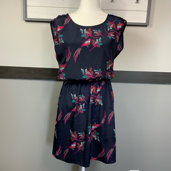 GAP Dresses & Skirts - GAP blouson midi dress bird print tank sleeve